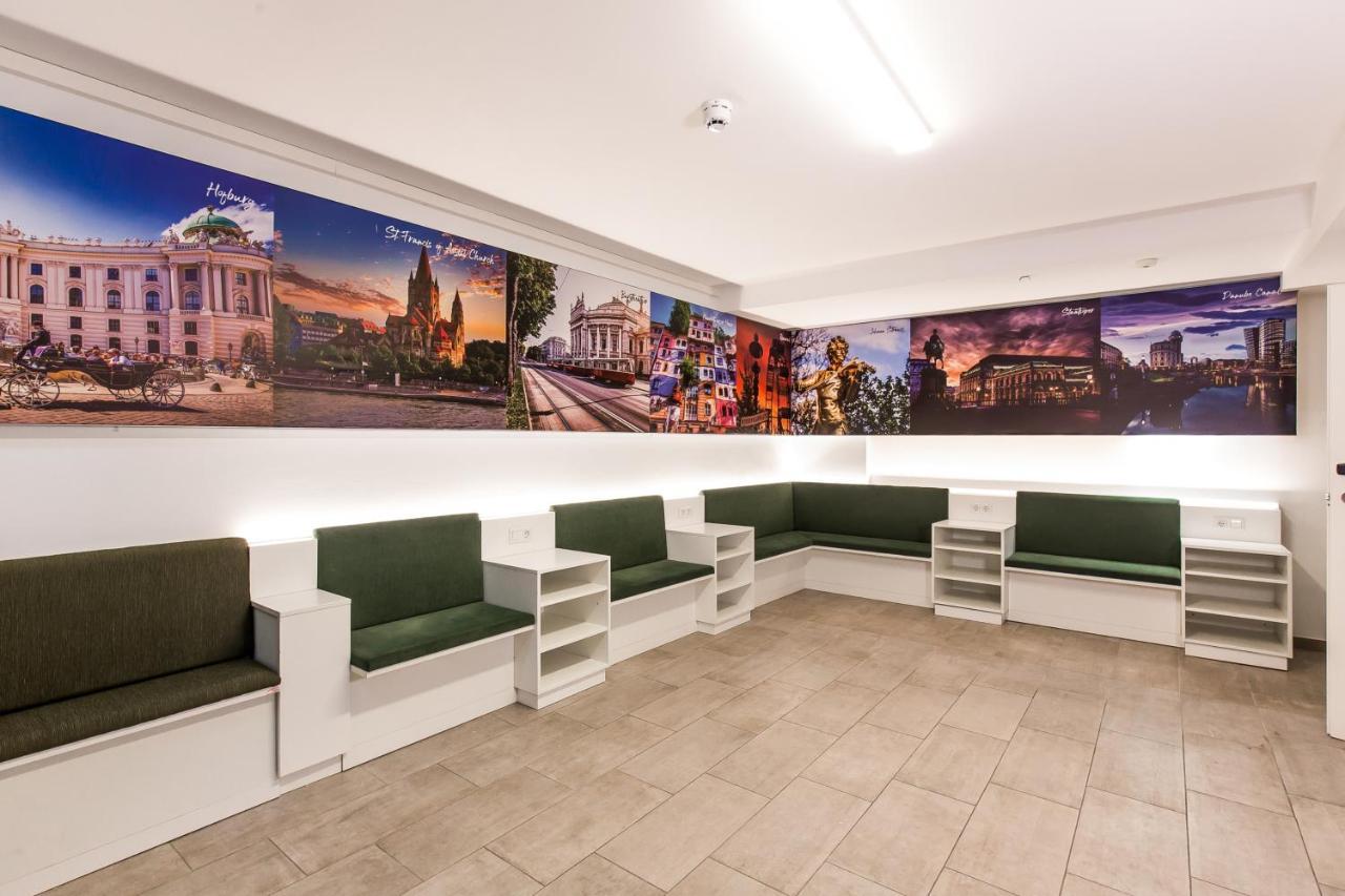 Smart Nano Living - Hauptbahnhof - Self Check-in Viena